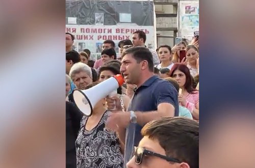 Ermənilər Araiki Xankəndidən qovur - Aksiyadan video