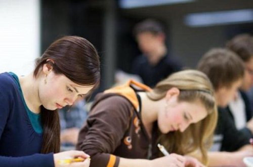 Tələbə kreditinin şərtləri açıqlandı - VİDEO