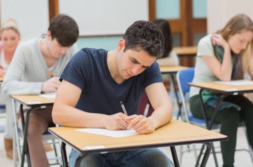 Azərbaycanda abituriyentlərin ən çox seçdiyi ixtisaslar - SİYAHI