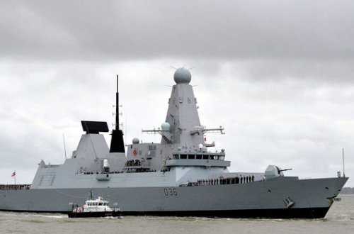 Rusiya Qara dənizdə Britaniya gəmisinə atəş açdı