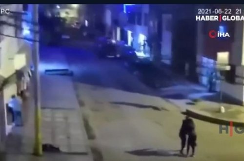 Təhlükəsizlik kameraları güclü zəlzələni anbaan qeydə aldı - VİDEO