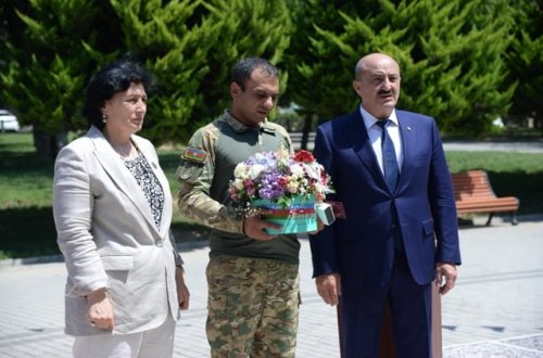 Vətən müharibəsi Şəhidlərinin ailələrinə, qazilərə və iştirakçılara orden və medalların təqdimetmə mərasimi keçirilib