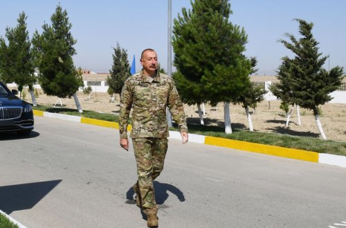 İlham Əliyev yeni istifadəyə verilən hərbi şəhərcikdə - YENİLƏNİB + FOTO/VİDEO