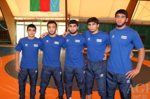 Güləşçimiz ermənini məğlub edib yarımfinala yüksəldi