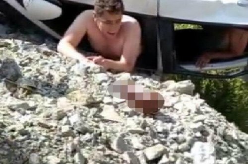 Ölümdən son anda qurtulan gənc ətrafdakılardan görün nə istədi - VİDEO - FOTO