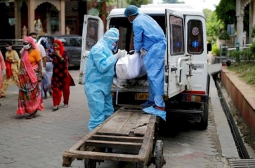 Hindistanda “qara kif“ə yoluxanların sayı 40 min nəfəri ötdü