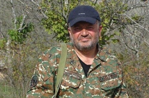 Erməni zabit: Azərbaycan əsgərindən icazə alırıq