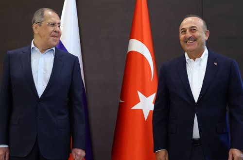 Lavrovun zarafatı Çavuşoğlunu güldürdü - Video