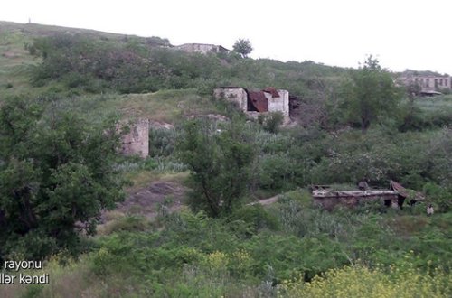 Кадры из села Сеидляр Лачинского района - ВИДЕО