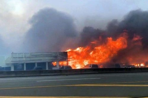 В Канаде лесные пожары уничтожили деревню