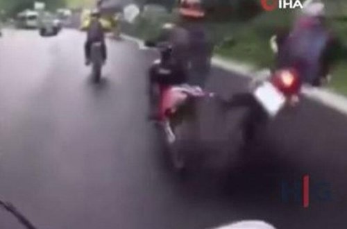 Özü lövhəyə, motosikleti isə ata çırpıldı - ANBAAN VİDEO