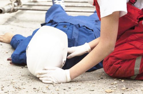 Fəhlə faciəvi şəkildə öldü