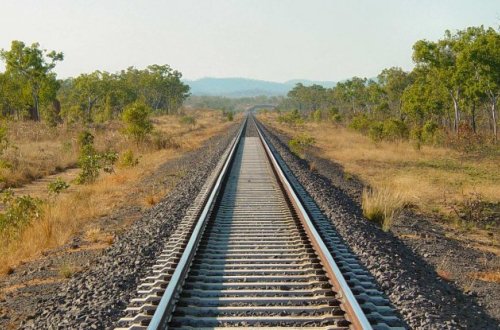 Ermənistanda dəmir yolunun fəaliyyəti iflic oldu