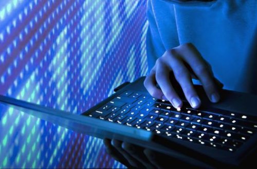 Hakerlər 800 mağazanın fəaliyyətini iflic etdi