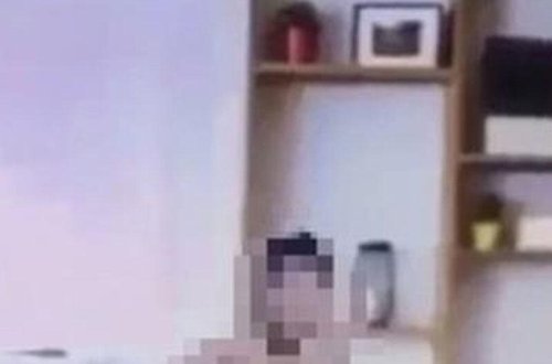 Kameranı söndürməyi unutdu - Sinifin gözü qarşısında sevgilisi ilə... - FOTO