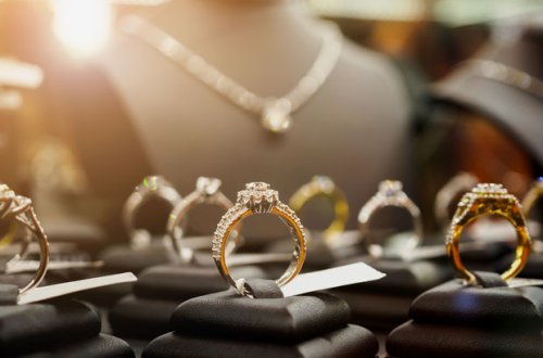 Azərbaycanda zinət əşyaları bazarında vəziyyət: Qızıl bahalaşacaq