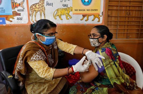 Hinidistanda minlərlə şəxsə saxta peyvənd vurulub