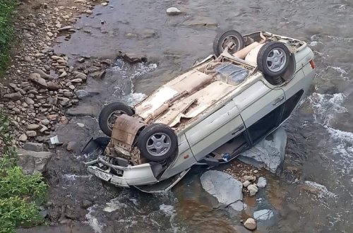 Tovuzda avtomobil körpüdən aşdı - FOTO(ÖZƏL)