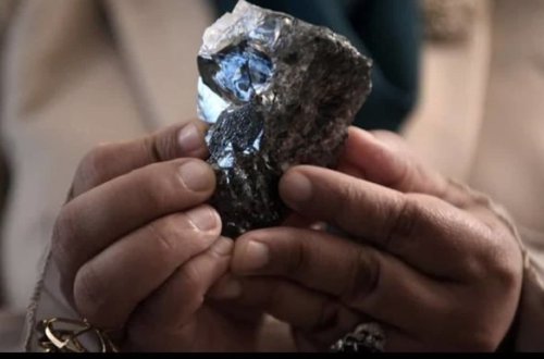 Dünyanın üçüncü ən böyük almazı Afrikada tapıldı