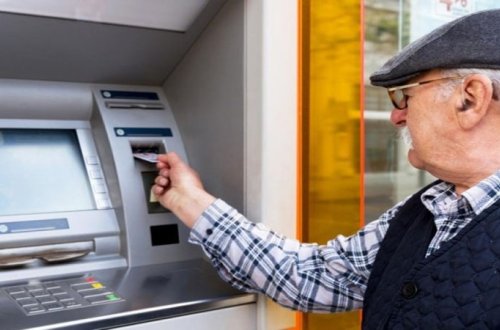 Təqaüdçülərə şad xəbər: Bu ərazilər üzrə pensiyalar ödənildi