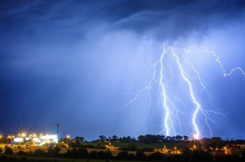 В Чехии из-за грозовой бури погибли два человека