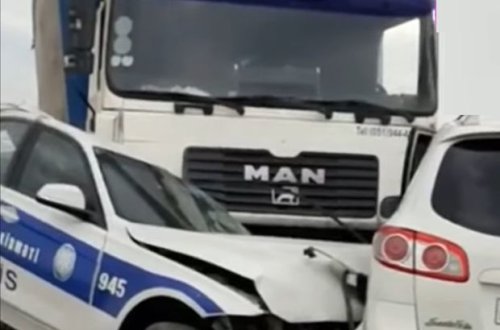 Azərbaycanda DYP avtomobili qəzaya düşdü: Polis xəsarət aldı - VİDEO