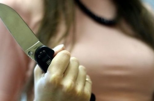 Ukraynalı qadın azərbaycanlı sevgilisini bıçaqlayıb - SƏBƏB