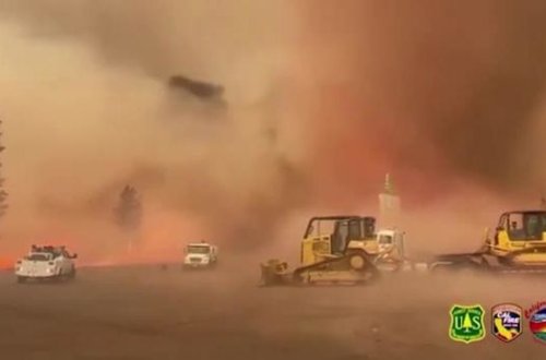 ABŞ-da alovlu tornadonun görüntüləri yayılıb - VİDEO