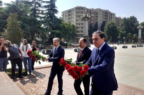 Türkiyənin yeni təyin olunan səfiri Gəncədə səfərdədir