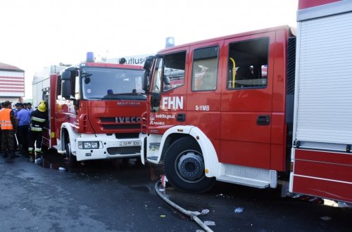 Abşeronda kimyəvi maddələr saxlanılan anbarda yanğın olub