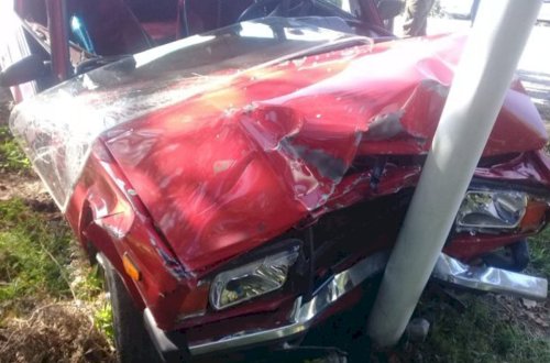 İsmayıllıda “Mercedes” elektrik dirəyinə çırpılıb, yanğın olub