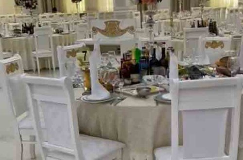 Bu şadlıq sarayı da qaydaları pozdu