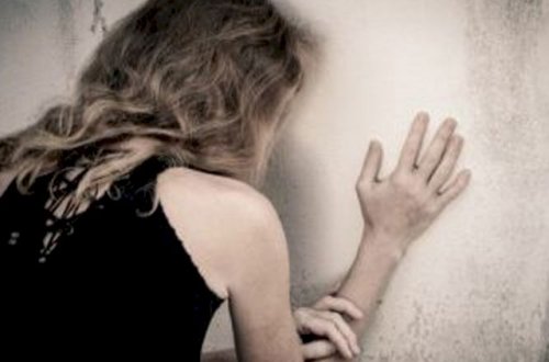 Bakıda şok hadisə: Evli oğlan 15 yaşlı qızla pivəxanada tutuldu - VİDEO