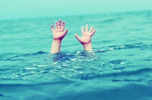 Мальчик утонул в водоканале в бакинском поселке