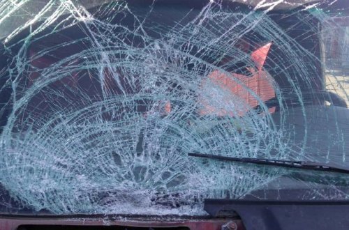 Gəncədə iki avtomobil toqquşub, xəsarət alanlar var