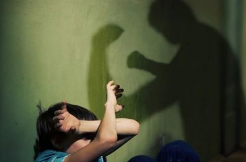 Komitədən anası və sevgilisi tərəfindən işgəncələr görən azyaşlı ilə bağlı AÇIQLAMA - FOTO