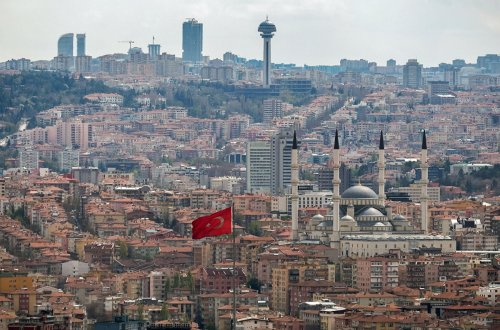 Türkiyə koronavirusa görə ölkəni yenidən 