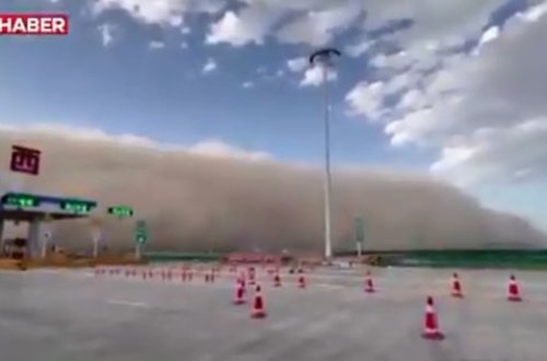 Çin səmasında qum divarı yarandı – VİDEO