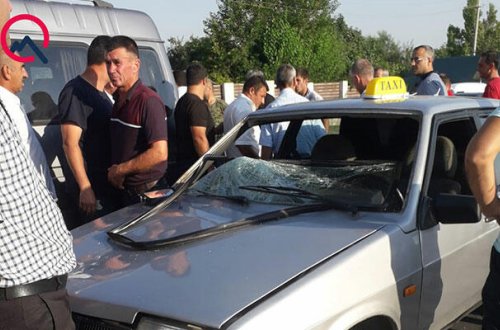 Nəvəsinin toyuna gedərkən qəzaya düşən baba öldü