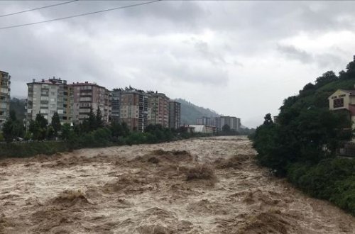 Türkiyədə intensiv yağışlar daşqınlara səbəb olub – VİDEO