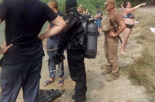 В Киеве женщина помогла полиции и спасателям найти саму себя - ФОТО