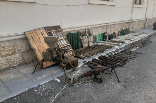 Füzulidə xeyli sayda silah-sursat aşkar edilib