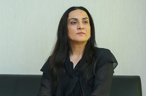 Şəhid xanımı: “Kiminsə payından kəsərək şəhid ailəsinə vermək düzgün deyil”