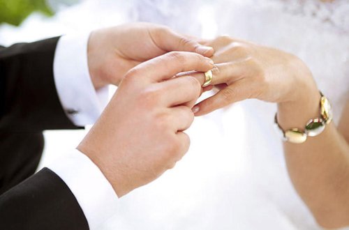 Yeni ailə quranlara vaksinasiya olunmaq tövsiyə edilir - TƏBİB rəsmisi