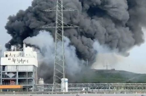 Almaniyada kimyəvi tullantı zavodunda güclü partlayış: Ölən, yaralanan və itkin düşənlər var - VİDEO