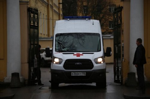 Azərbaycanlı tələbə qardaşlar məktəblini vəhşicəsinə döydülər: Vəziyyəti ağırdı