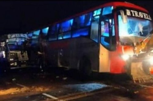 Hindistanda 18 nəfər nasaz avtomobilin qurbanı oldu: Dəhşətli görüntülər - VİDEO