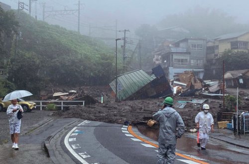 Yaponiyada təbii fəlakətə görə 64 min insanın təxliyəsi gözlənilir - VİDEO