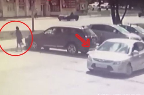 Qəribə şəraitdə baş verən qəza hər kəsi heyrətləndirdi - VİDEO