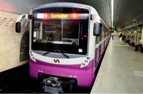 SON DƏQİQƏ! Bakı metorsuna həyəcan: Sərnişinlər tuneldə qalıb